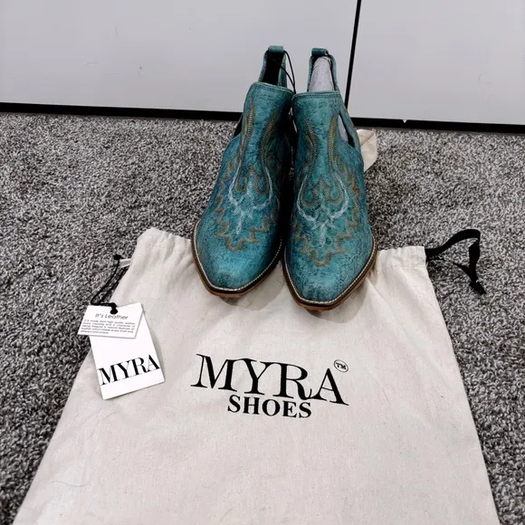 Mayra WESTERLY WESTERN LEATHER BOOTIES NEW in Bag Size 10 Turquoise