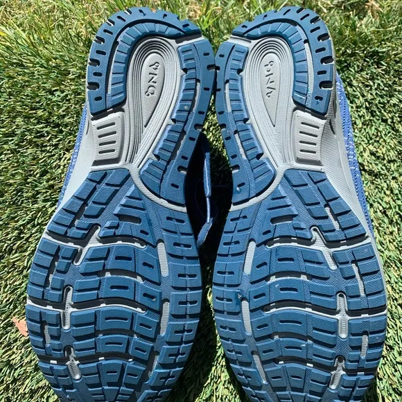 Men’s Brooks Revel 3 Running Shoes sz 11.5