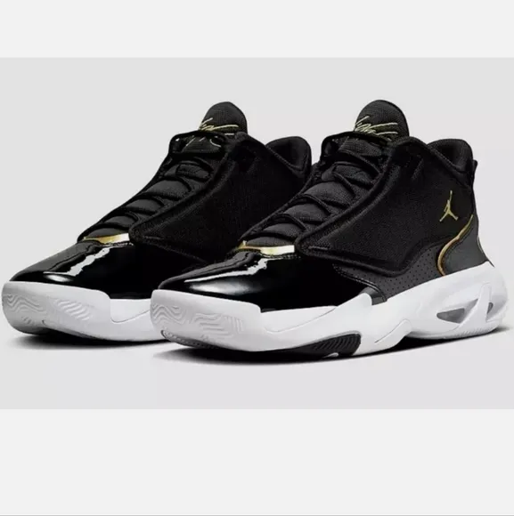 Mens Nike Jordan Max Aura 4 NEW Size 13 🔥 Black Gold Shoes Sneaker Air Jordans