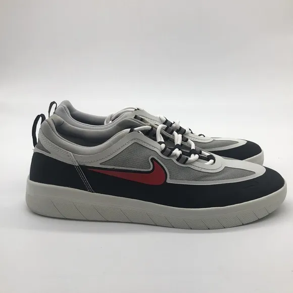 Mens Nike SB Nyjah Free 2 Black Sport Red BV2078-002 new with box