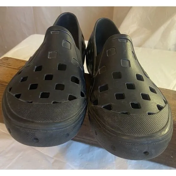 Men's Vans Trek Slip-On Black Plastic Shoes-Size 9-The Activewear/Water Shoe‎