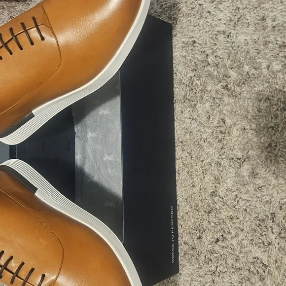 Men's Wolf &amp; Shepherd Crossover Dress Shoe