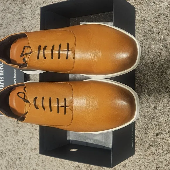 Men's Wolf &amp; Shepherd Crossover Dress Shoe