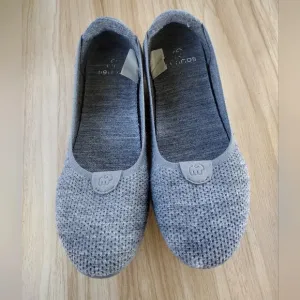 Merinos womens grey slip on ballet flats shoes size 8.5