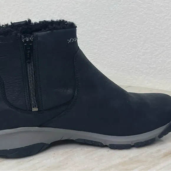Merrell boots ankle waterproof winter sz 10.5 W Encore zip J003616W