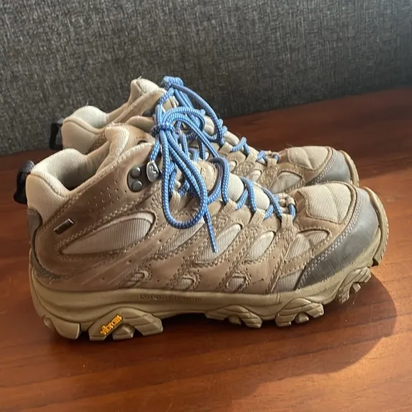 Merrell GoreTex Moab Hiking Boots Size 7.5