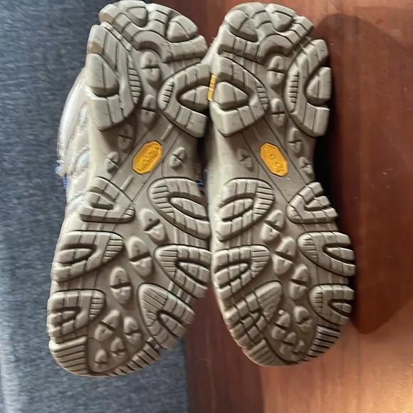 Merrell GoreTex Moab Hiking Boots Size 7.5