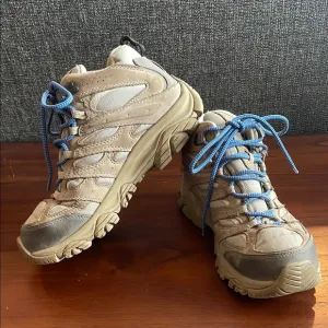 Merrell GoreTex Moab Hiking Boots Size 7.5