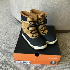 Merrell Kids Snow Bank 2.0 WaterProof Boots in Wheat