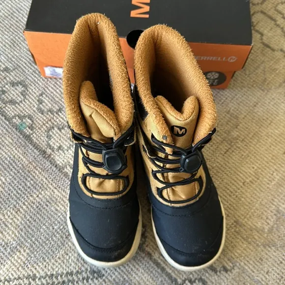 Merrell Kids Snow Bank 2.0 WaterProof Boots in Wheat