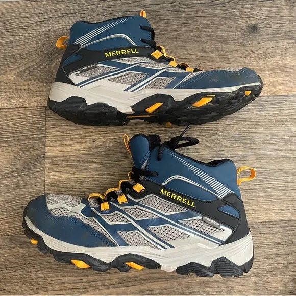 Merrell Moab FST Boys Blue And Gray Mid A/C Waterproof Hiking Boots, Boys Size 5