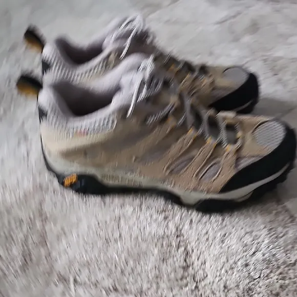 Merrell Womens Hiking Shoes Moab Ventilator Mid J86592 Taupe Beige