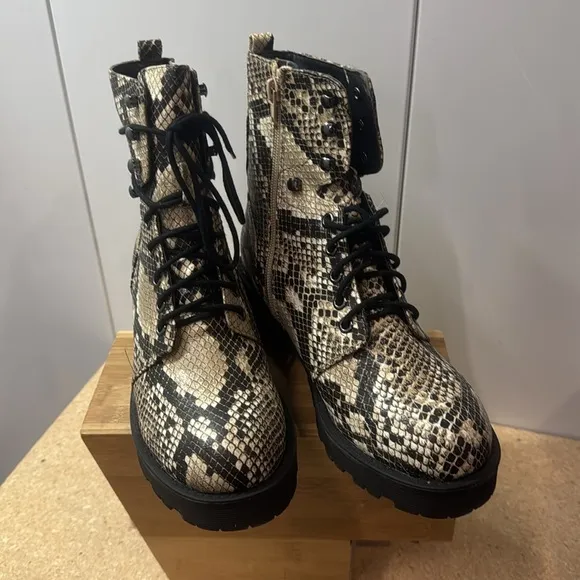 MIA Shoes Women’s Lexis-S Ankle Boots (TS7)