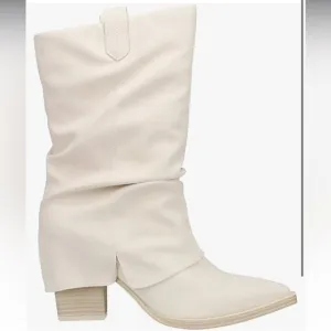 MIA Womens West Pull On booties in Off White/cream slouchy boots in size 9