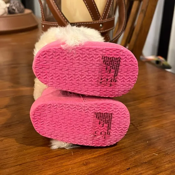Michael Kors Baby Grace Fur boots crib booties shoes pink infant Girls Size 1