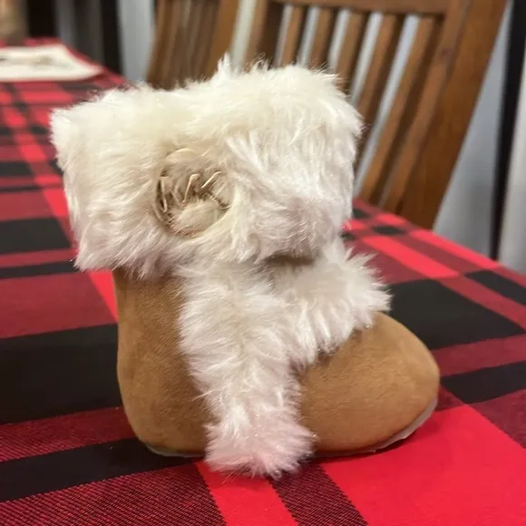 Michael Kors Baby Grace Fur crib booties infant new tan shoes boots girls Size 1