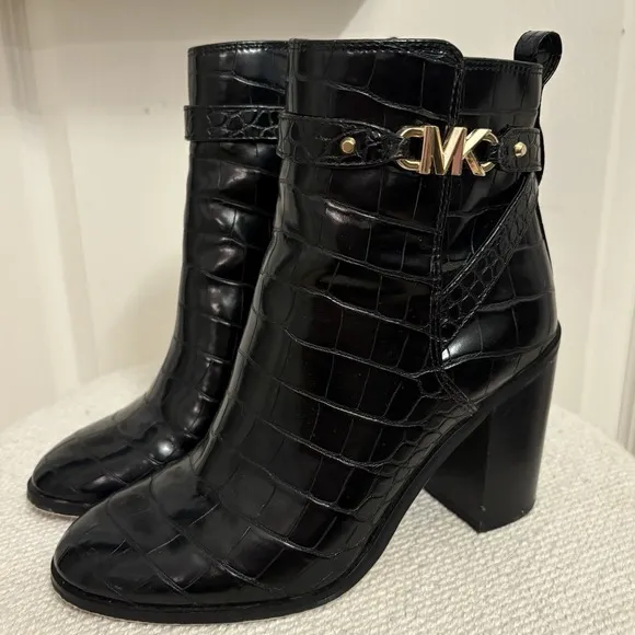Michael Kors Farrah Tronchetto Donna Embossed Booties Black Women 6.5M