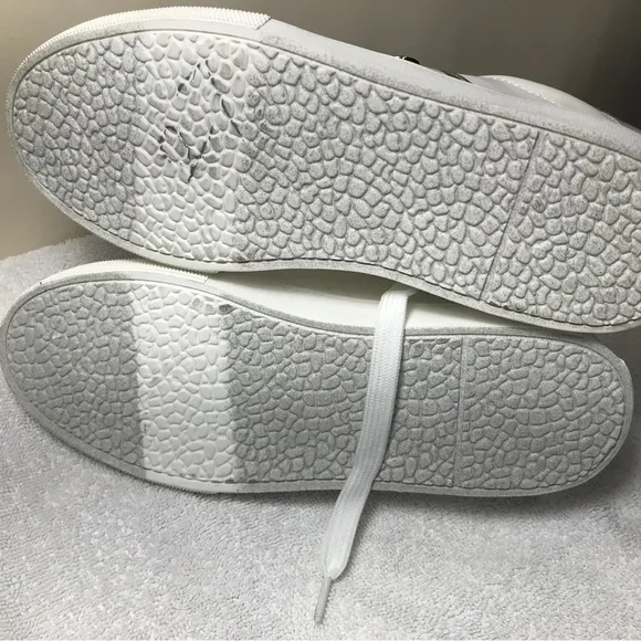 Michael Kors  Faux Leather MK Logo Print White Sneakers Shoes Youth size 4