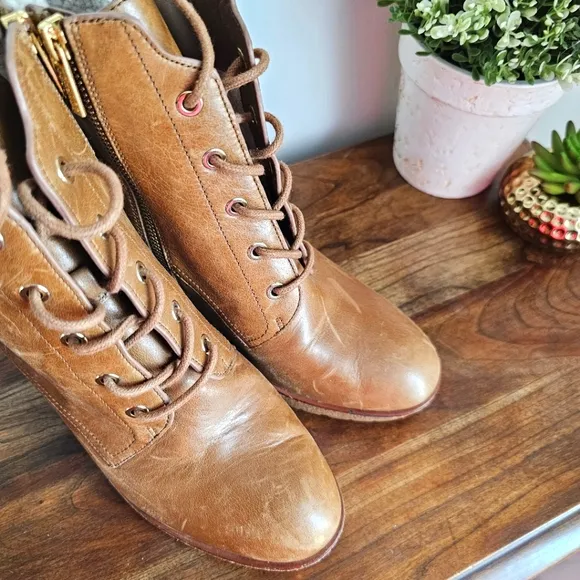 Michael Kors Women's Kim Lace Up Leather Bootie Dark Caramel Golden Zipper 10M