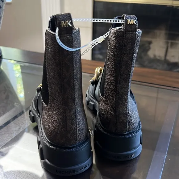 Michael Michael Kors Scarlett Chelsea boots