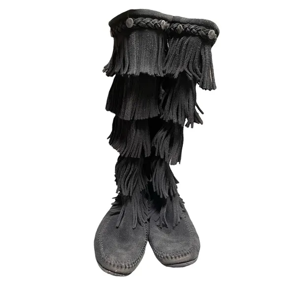 MINNETONKA 5-Layer Fringe Boots Black Suede Silver Cabochons Size 7