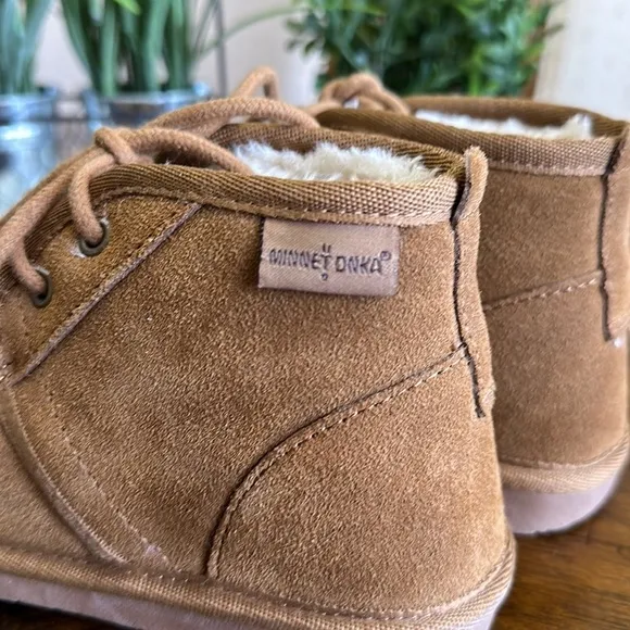 Minnetonka Boys Shoes