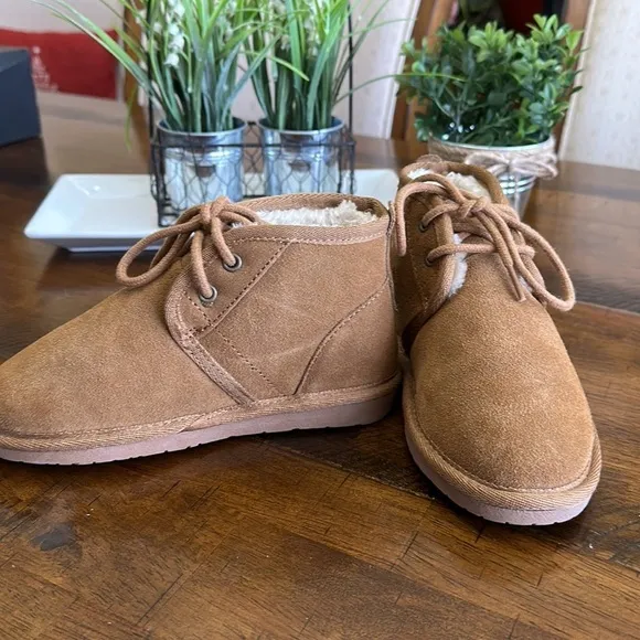 Minnetonka Boys Shoes