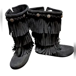 Minnetonka kids fringe boots