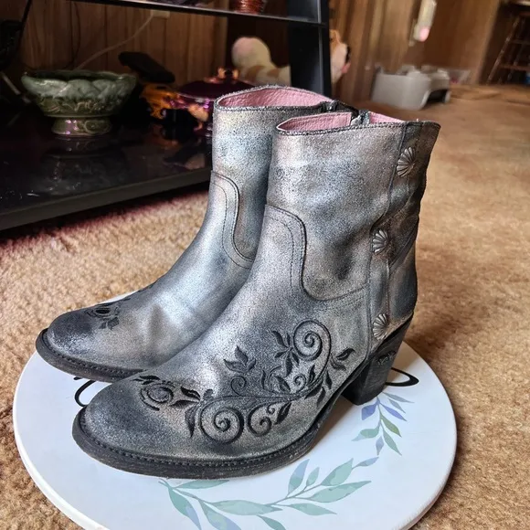 Miss Macie Womens Toasted For Cry’n Out Loud Boots Metallic Distressed. Western