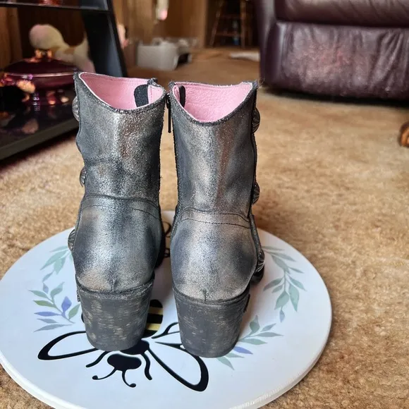 Miss Macie Womens Toasted For Cry’n Out Loud Boots Metallic Distressed. Western