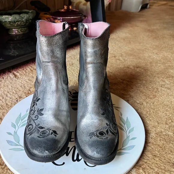 Miss Macie Womens Toasted For Cry’n Out Loud Boots Metallic Distressed. Western