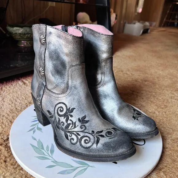 Miss Macie Womens Toasted For Cry’n Out Loud Boots Metallic Distressed. Western