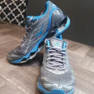 Mizuno Men US 8 Wave Prophecy 6 Running Shoes Griffin Directoire Blue Asphalt
