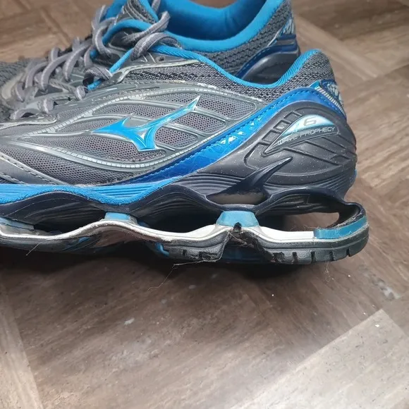 Mizuno Men US 8 Wave Prophecy 6 Running Shoes Griffin Directoire Blue Asphalt