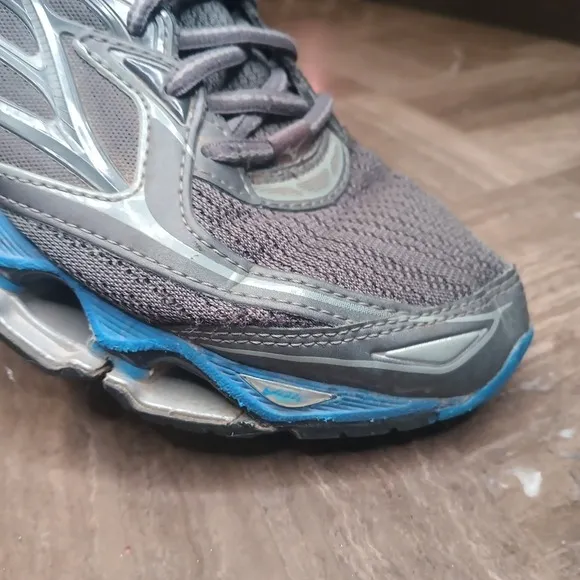 Mizuno Men US 8 Wave Prophecy 6 Running Shoes Griffin Directoire Blue Asphalt