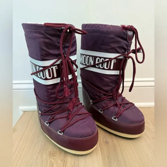 Moon Boot Icon Nylon Boots Burgundy EU 35/38 Womens size 4.5 - 7