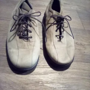 Munro American Camel Mens Shoes Size 9