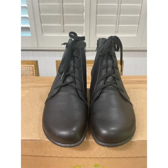 Naot Patu Boots Black Soft Leather Size 6 US 37 EU NIB Comfy Arch Support