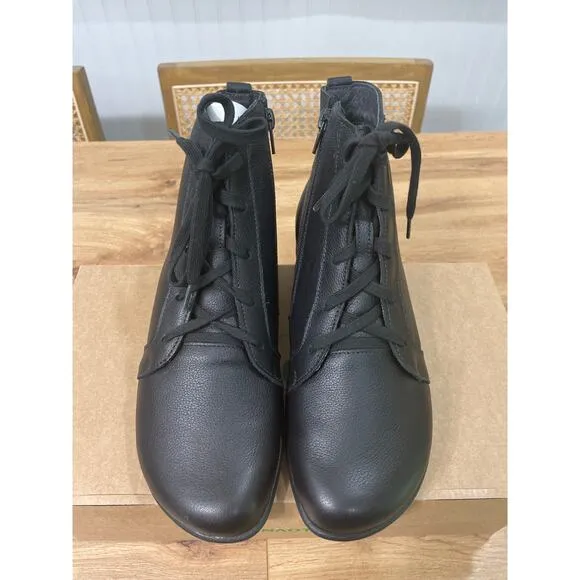 Naot Patu Boots Black Soft Leather Size 6 US 37 EU NIB Comfy Arch Support