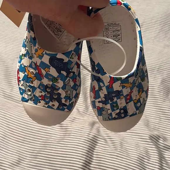 Native Kids Shoes - Blue and White Patterned