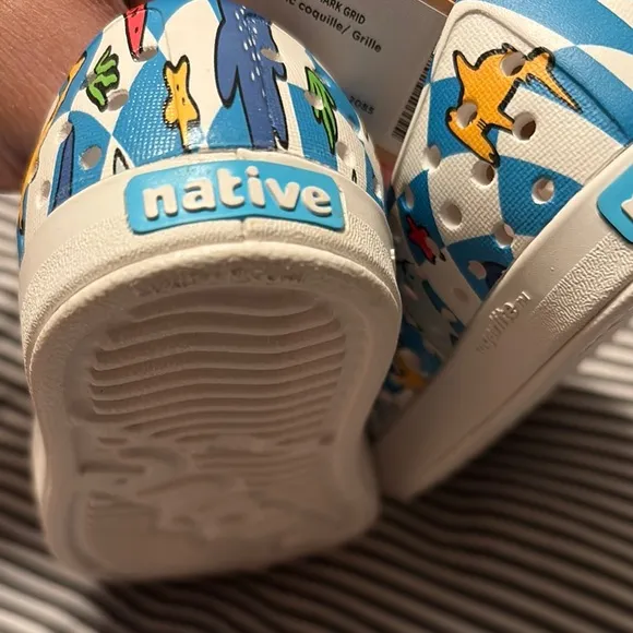 Native Kids Shoes - Blue and White Patterned