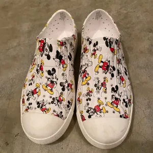Native Mickey Mouse Shoes from Orlando Disney World (Size J2)