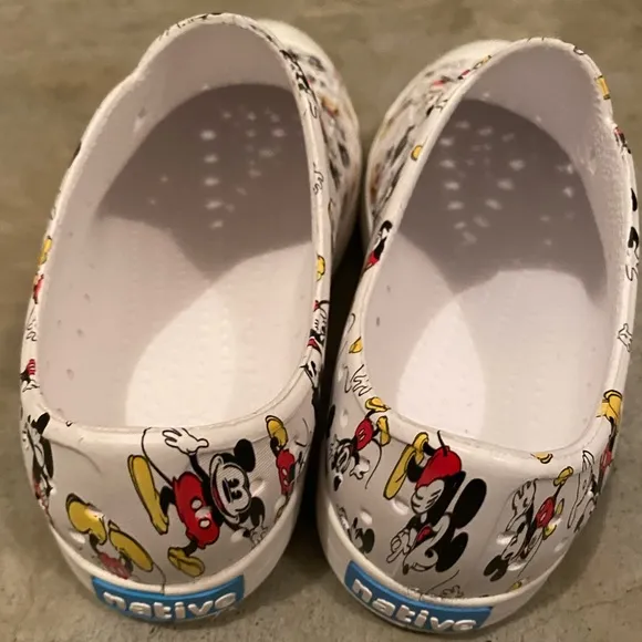 Native Mickey Mouse Shoes from Orlando Disney World (Size J2)