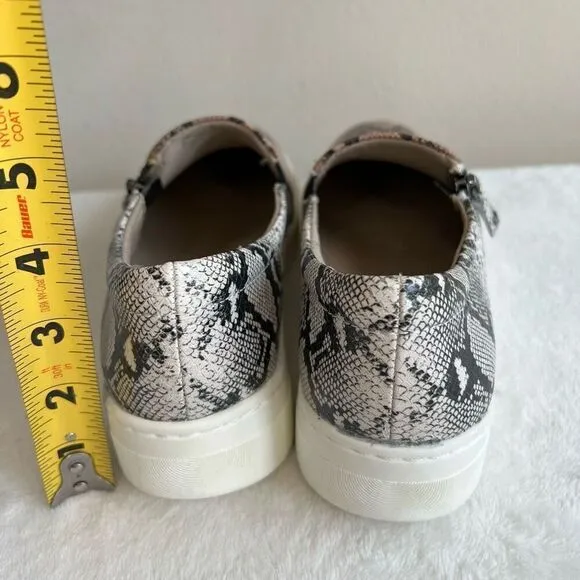 Naturalizer Hawthorn Sneakers Animal Print Slip On Shoes 7 Women