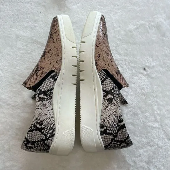 Naturalizer Hawthorn Sneakers Animal Print Slip On Shoes 7 Women