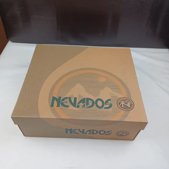 Nevados men's Arkley Waterproof‎ boots Sz 12
