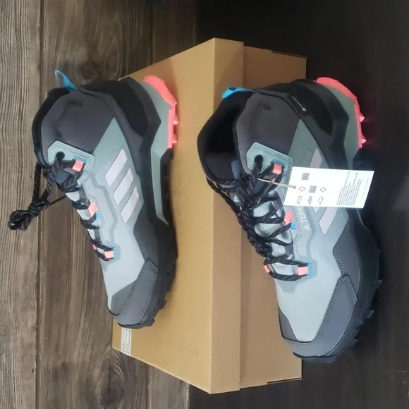 New Adidas Terrex AX4 Mid Gortex Gray Ankle Hiking Boots