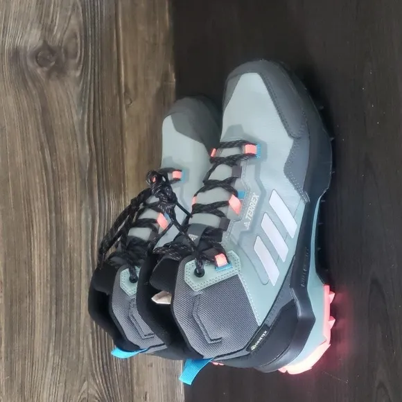 New Adidas Terrex AX4 Mid Gortex Gray Ankle Hiking Boots