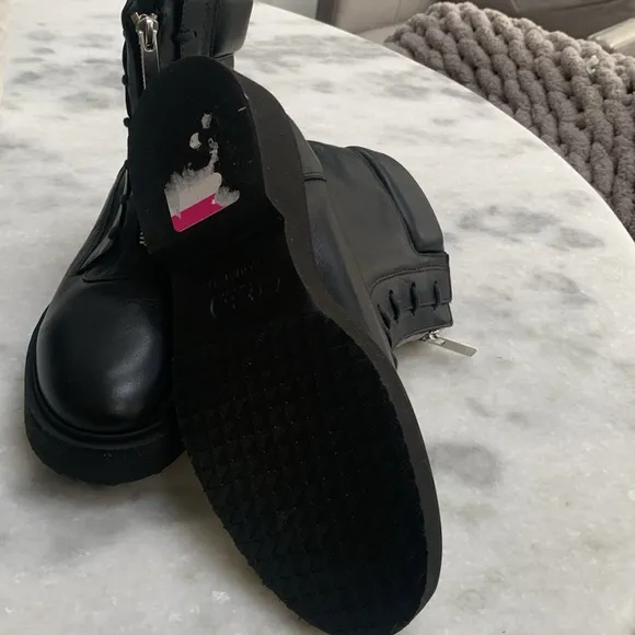 New Aquatalia Melani Black Italian Leather Waterproof Zip Boots Women’s 7