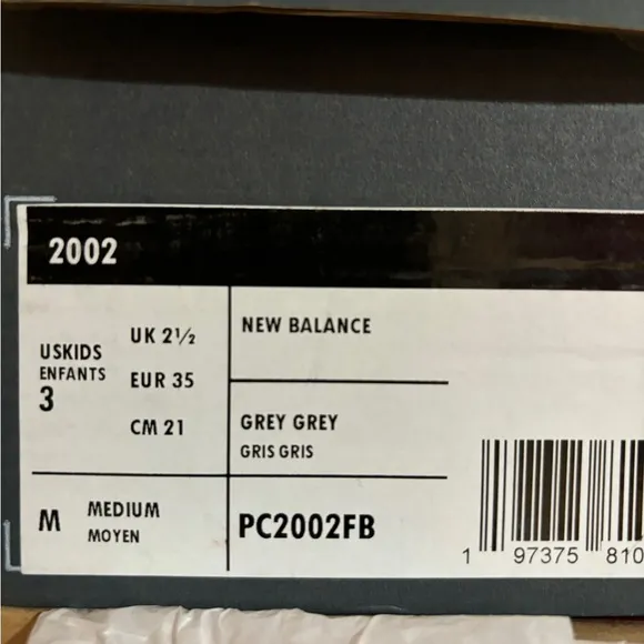 NEW BALANCE 2002 Gray Running Walking Shoes Kids Size / Preschool  (PC2002FB)